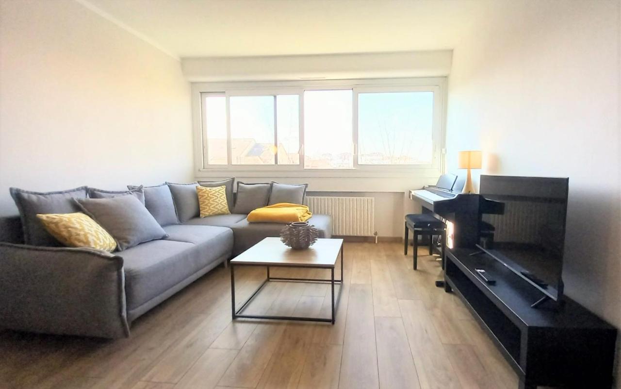 Magnifique Cocon - Metro A Republique - 2 Belles Chambres Avec Dressings - Wifi Gratuit - Netflix - Au Calme Absolu - Lumineux - Jardin Arbore Partage Dans La Residence Villeurbanne Eksteriør bilde